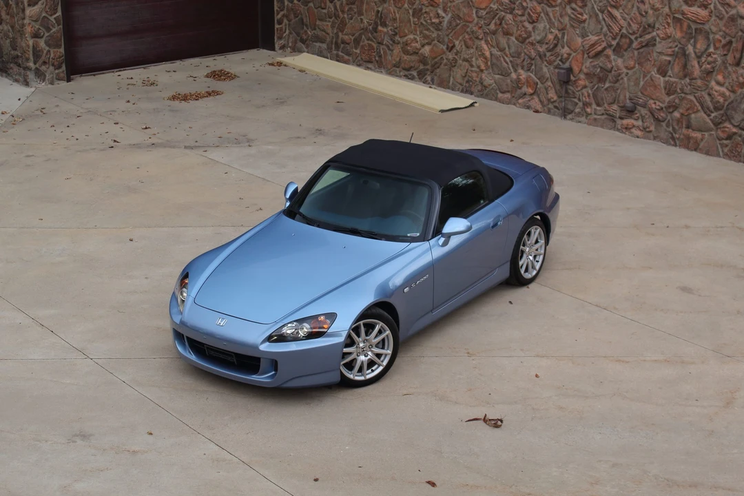 2005 Honda AP2 S2000 - Image 2 of 31