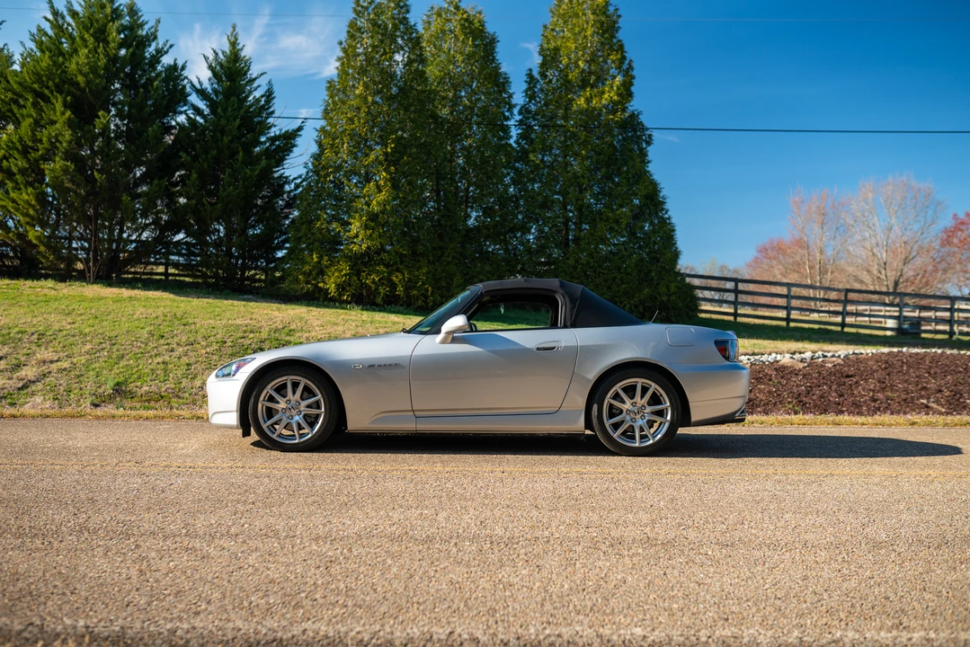 2005 Honda AP2 S2000 - Image 10 of 31