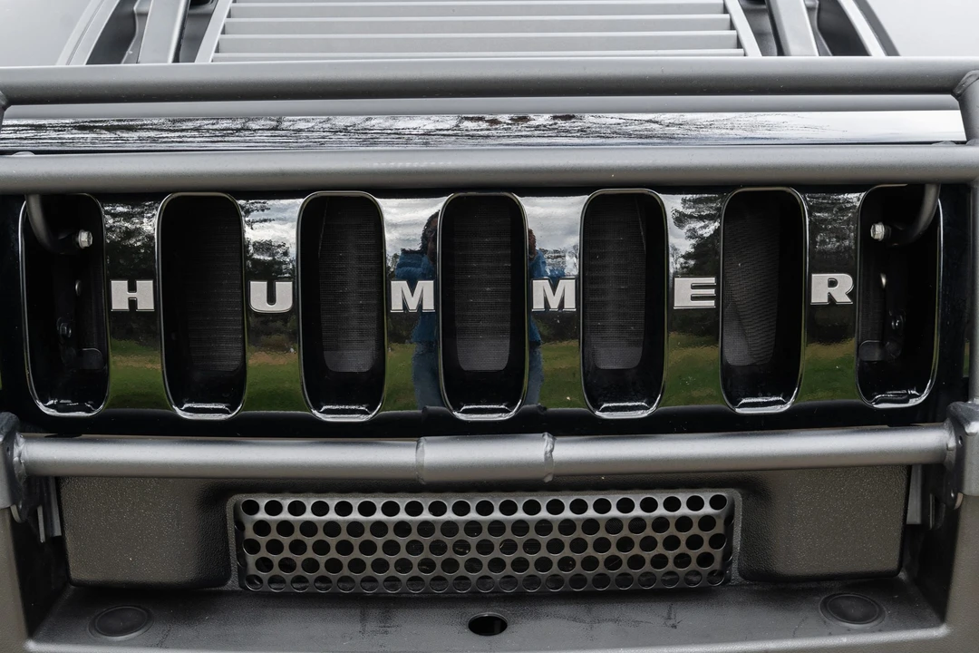 2005 Hummer Hummer H2 - Image 16 of 31