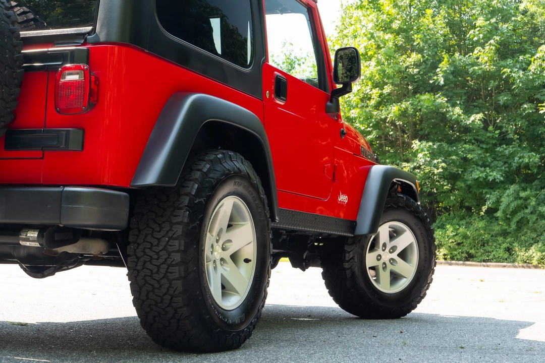 2005 Jeep TJ Wrangler - Image 15 of 31