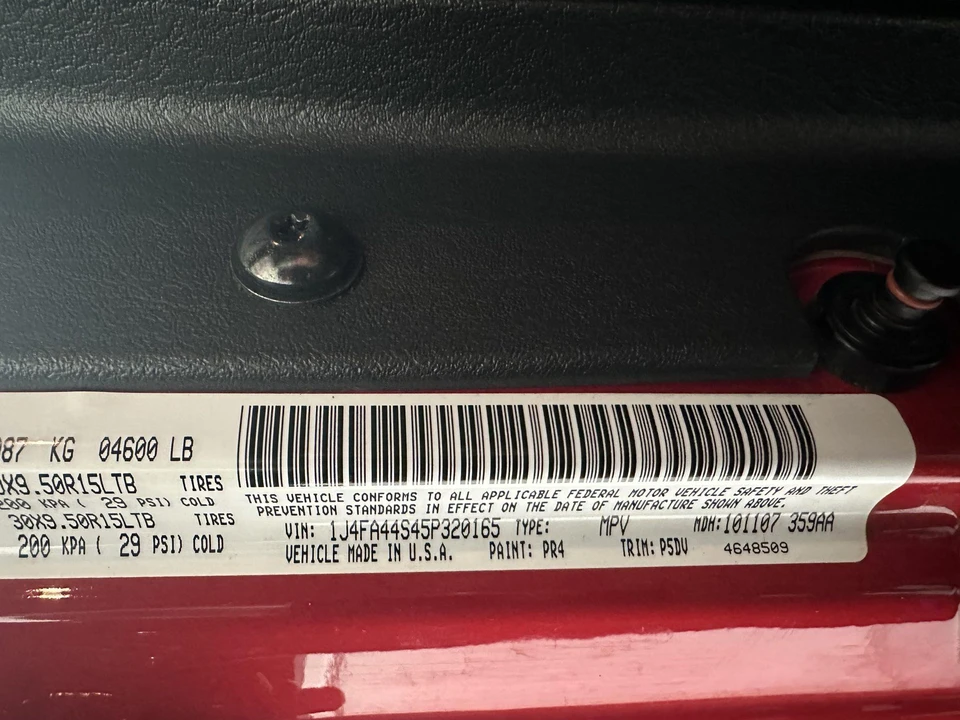 2005 Jeep TJ Wrangler - Image 29 of 31