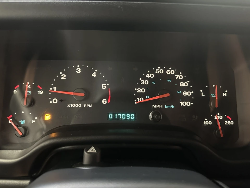 2005 Jeep TJ Wrangler - Image 17 of 31