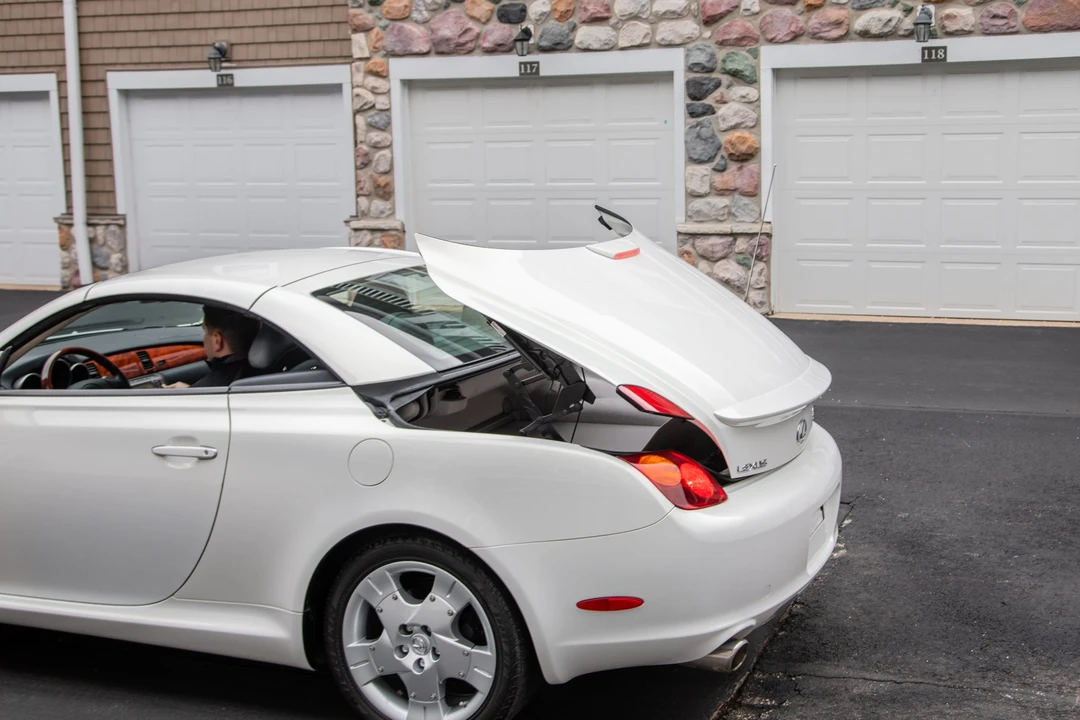 2005 Lexus SC430 - Image 25 of 31