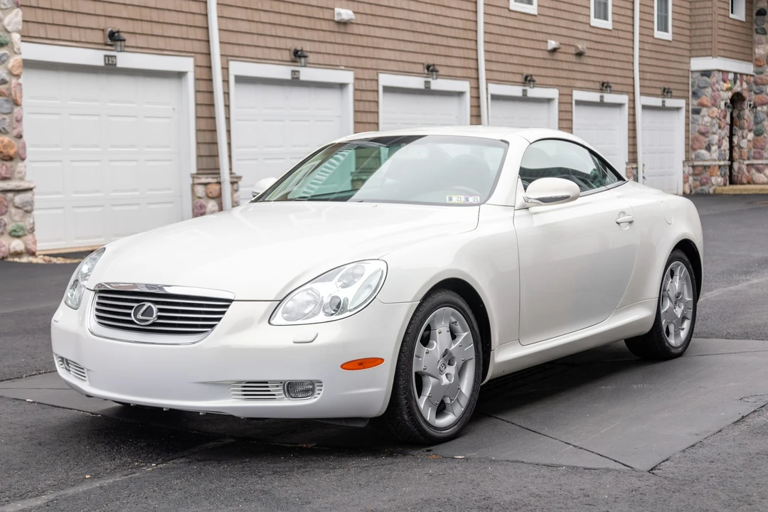 2005 Lexus SC430 - Image 3 of 31
