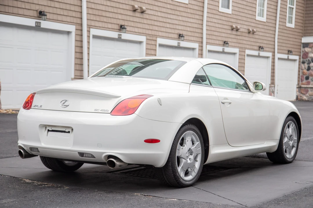 2005 Lexus SC430 - Image 10 of 31