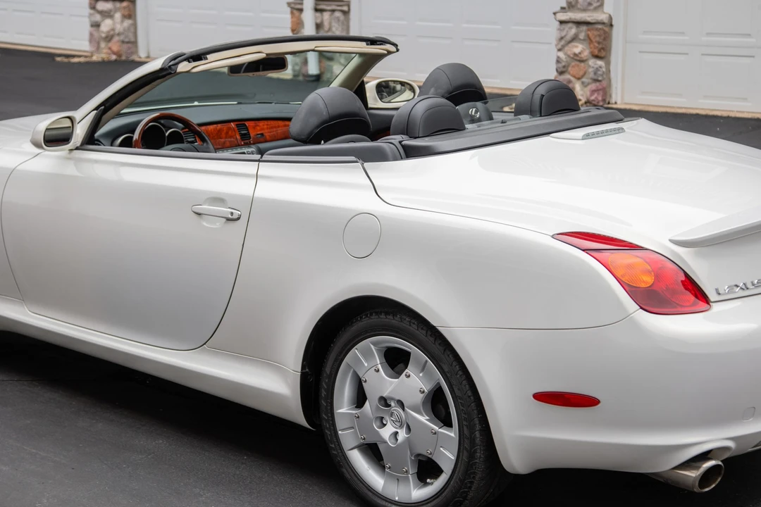 2005 Lexus SC430 - Image 27 of 31