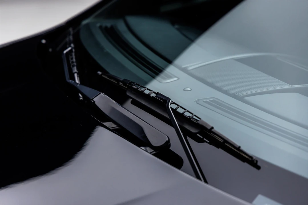 2006 Aston Martin V8 Vantage (2006-2017) - Image 15 of 31