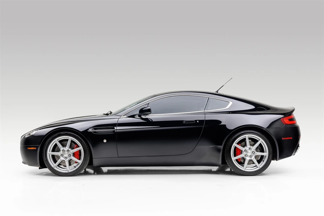 2006 Aston Martin V8 Vantage (2006-2017) - Image 2 of 31
