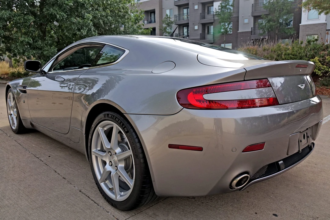 2006 Aston Martin V8 Vantage (2006-2017) - Image 6 of 31