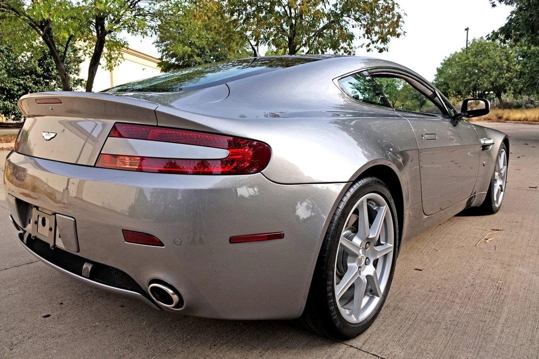 2006 Aston Martin V8 Vantage (2006-2017) - Image 10 of 31