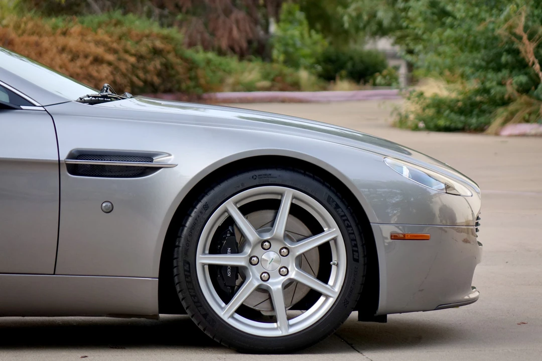 2006 Aston Martin V8 Vantage (2006-2017) - Image 18 of 31