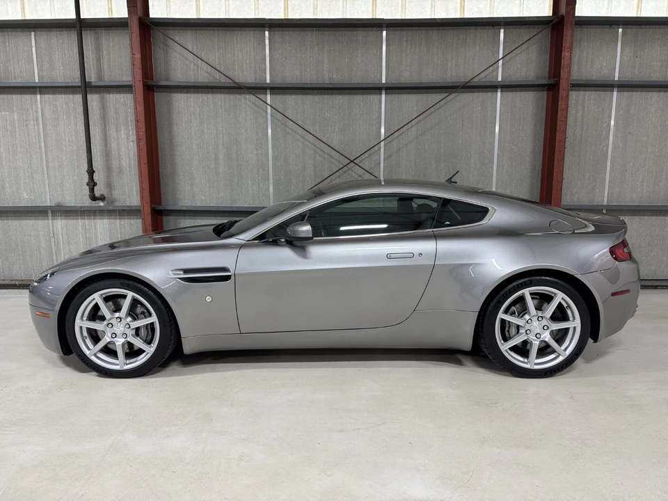 2006 Aston Martin V8 Vantage (2006-2017) - Image 31 of 31