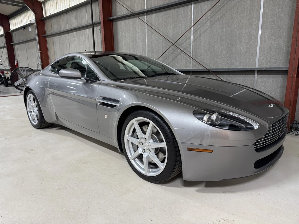 2006 Aston Martin V8 Vantage (2006-2017) - Image 17 of 31