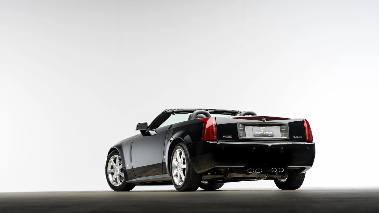2006 Cadillac XLR - Image 13 of 31