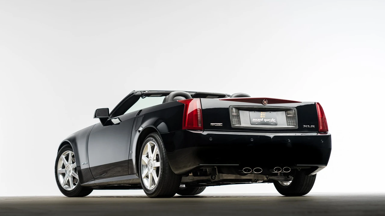 2006 Cadillac XLR - Image 14 of 31