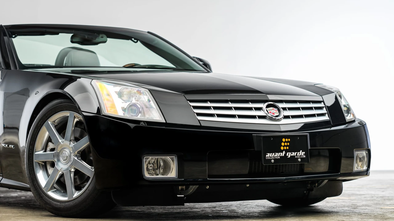2006 Cadillac XLR - Image 22 of 31