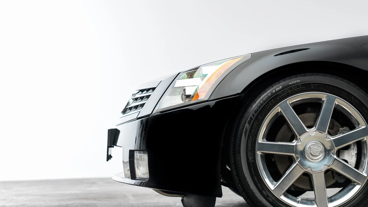 2006 Cadillac XLR - Image 24 of 31