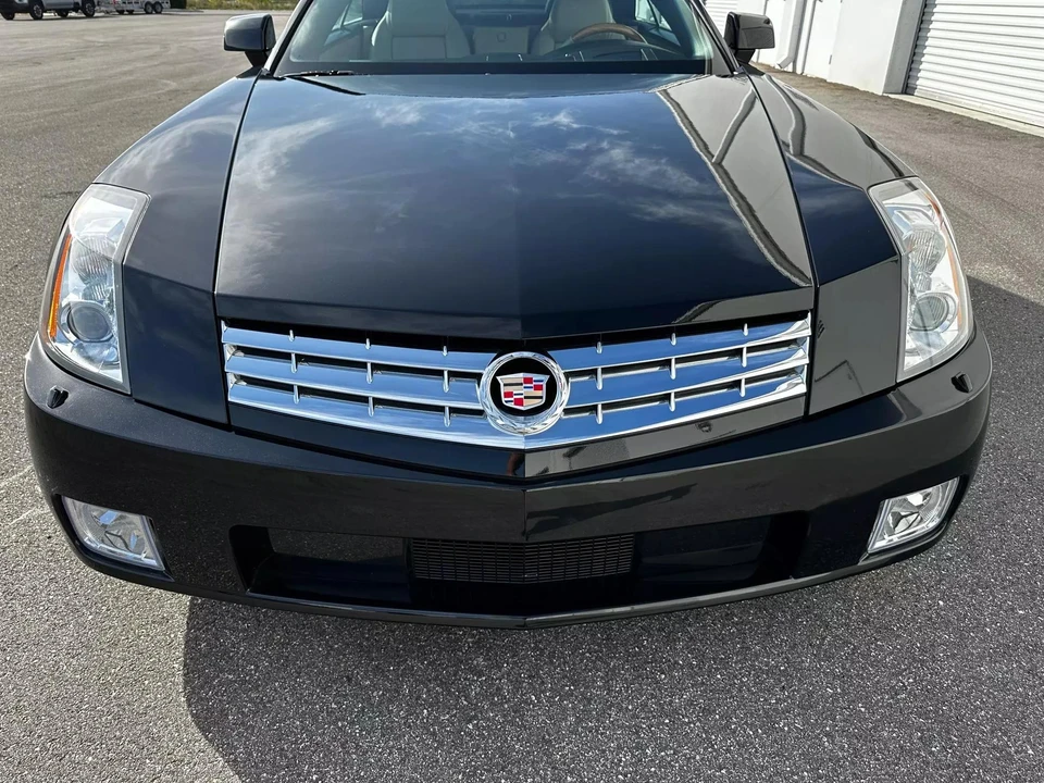 2006 Cadillac XLR - Image 19 of 31