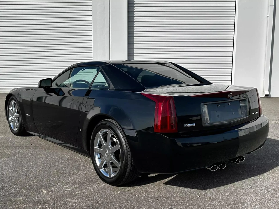 2006 Cadillac XLR - Image 4 of 31