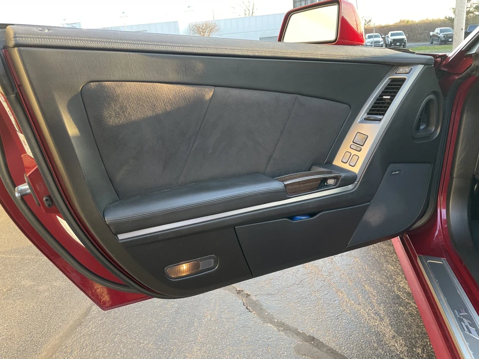 2006 Cadillac XLR-V - Image 26 of 31
