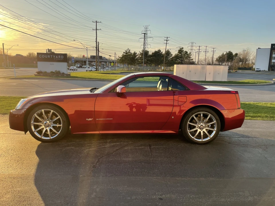 2006 Cadillac XLR-V - Image 5 of 31