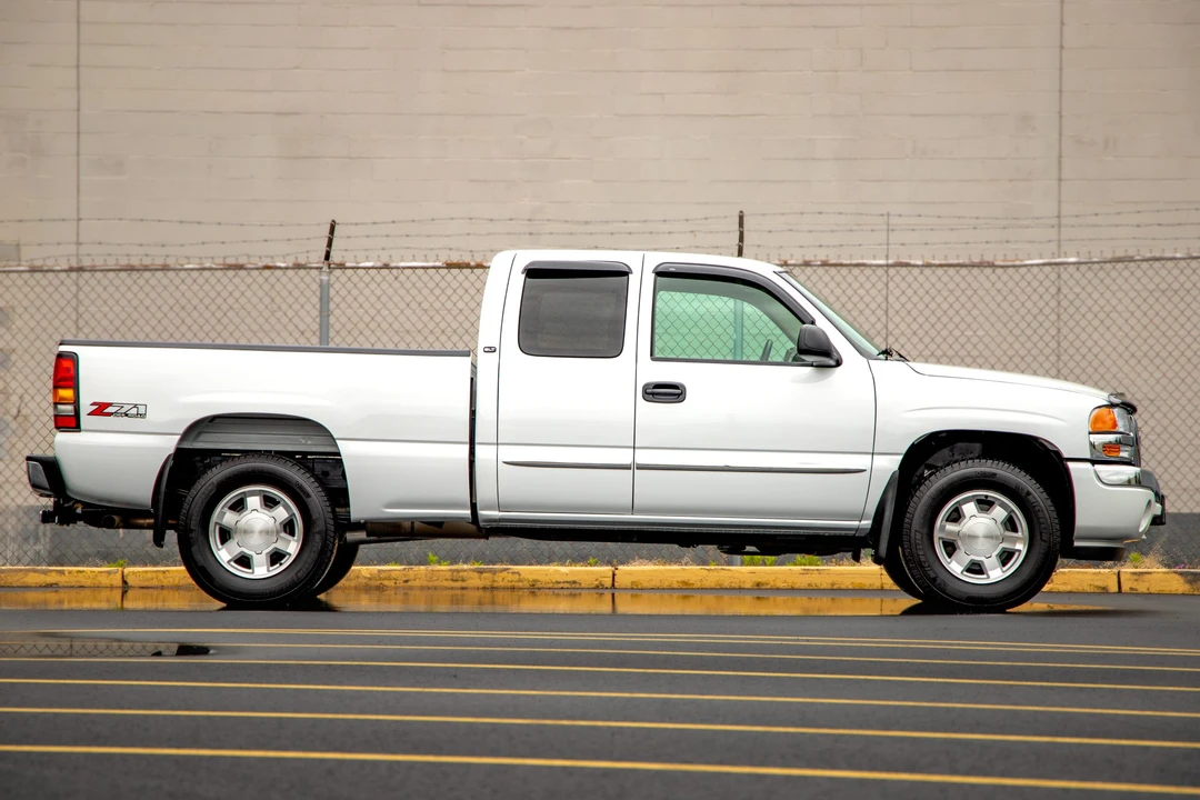 2006 GMC Sierra 2nd Gen - Image 10 of 31