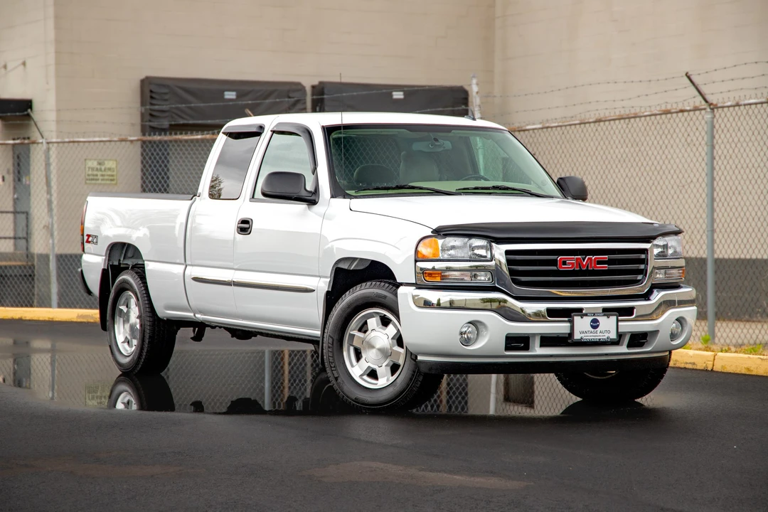 2006 GMC Sierra 2nd Gen - Image 11 of 31