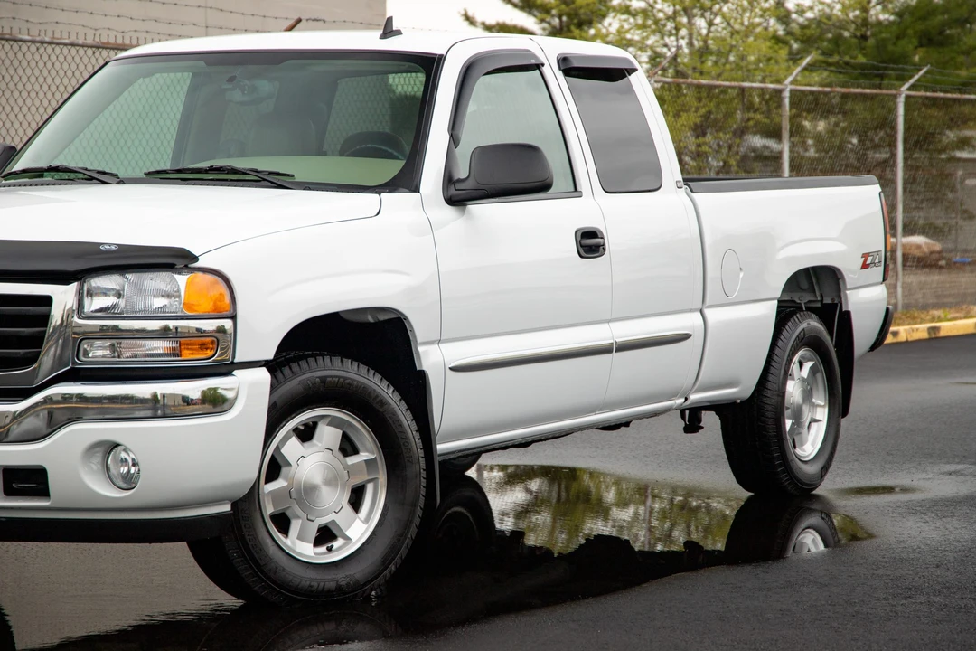 2006 GMC Sierra 2nd Gen - Image 17 of 31