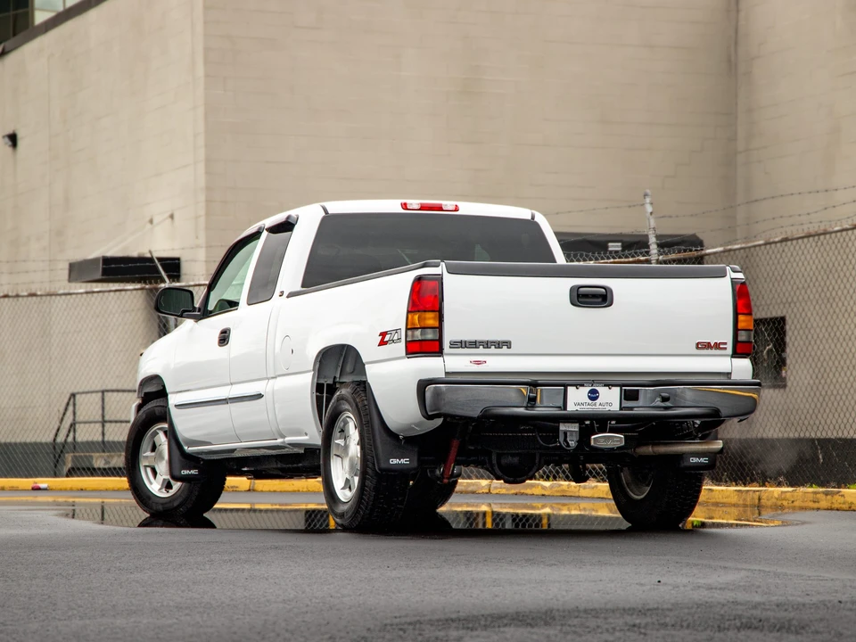 2006 GMC Sierra 2nd Gen - Image 6 of 31