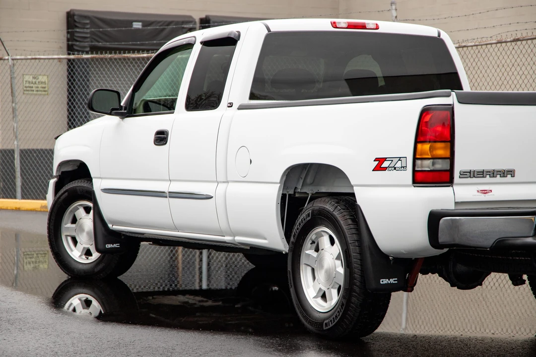 2006 GMC Sierra 2nd Gen - Image 21 of 31