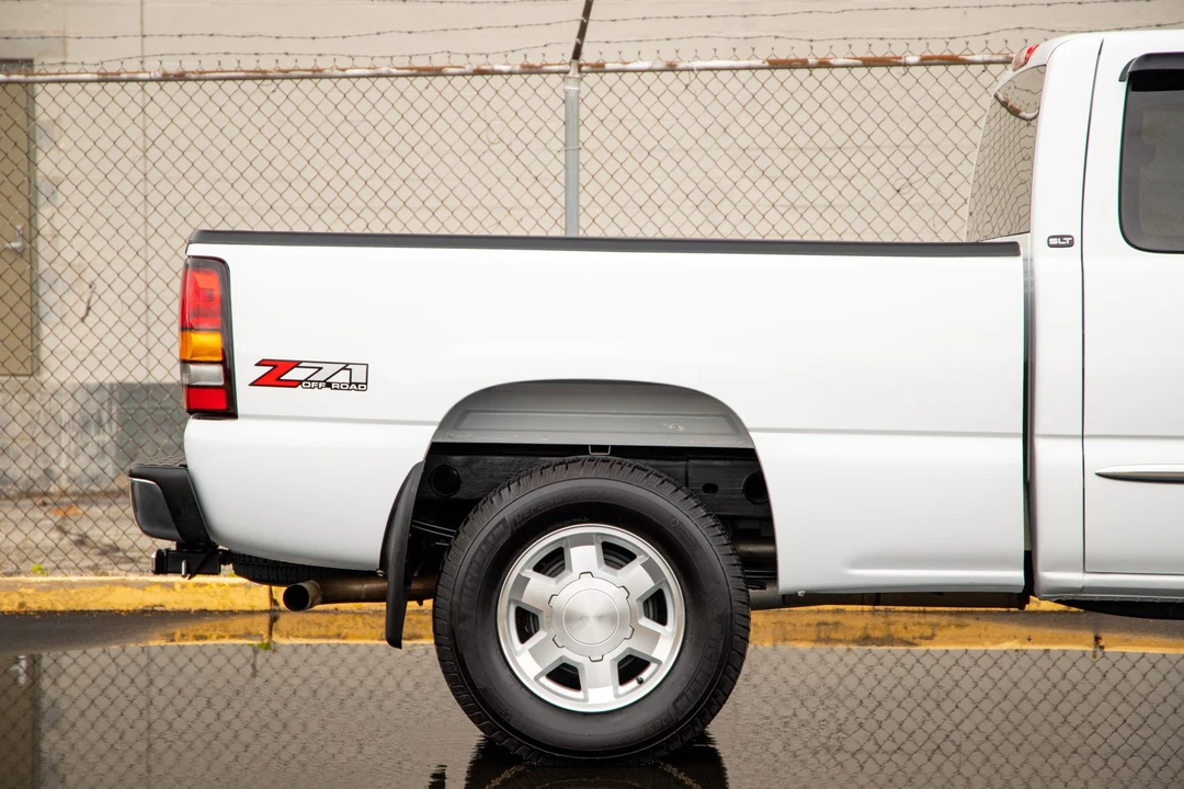 2006 GMC Sierra 2nd Gen - Image 28 of 31