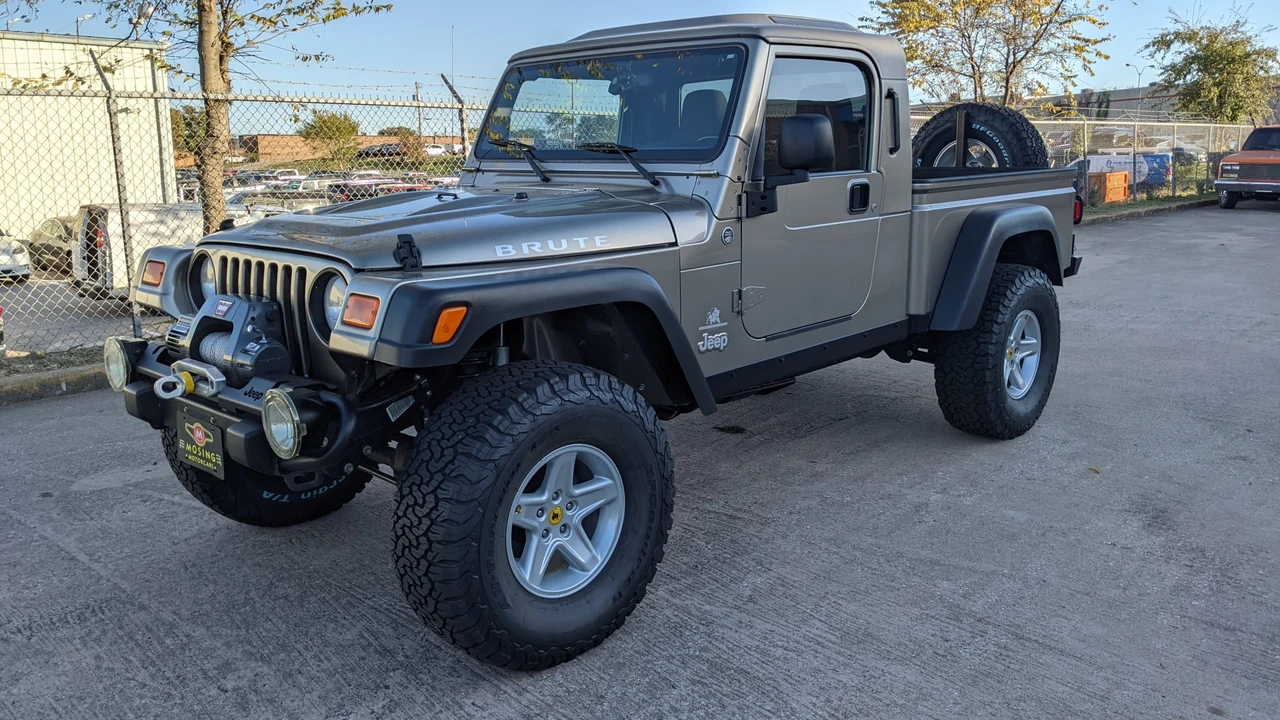 2006 Jeep TJ Wrangler - Image 2 of 31
