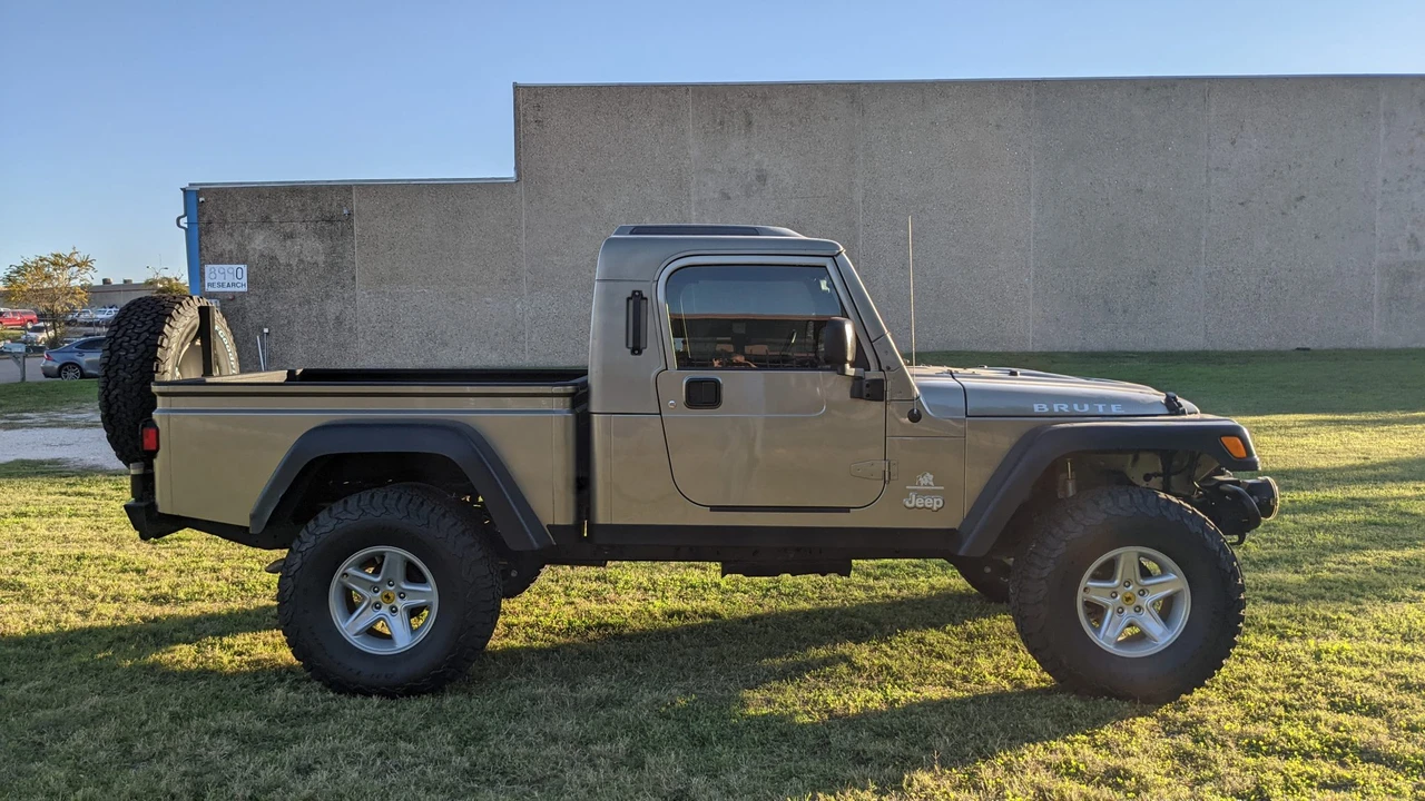 2006 Jeep TJ Wrangler - Image 16 of 31