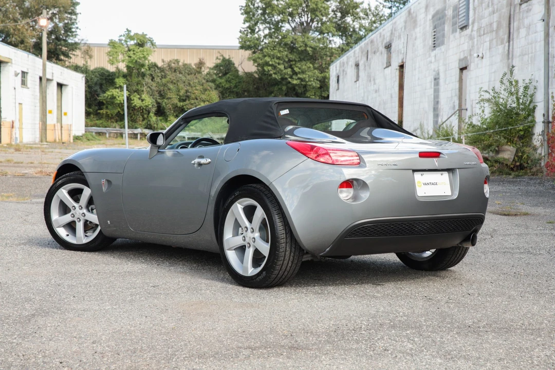 2006 Pontiac Solstice - Image 13 of 31