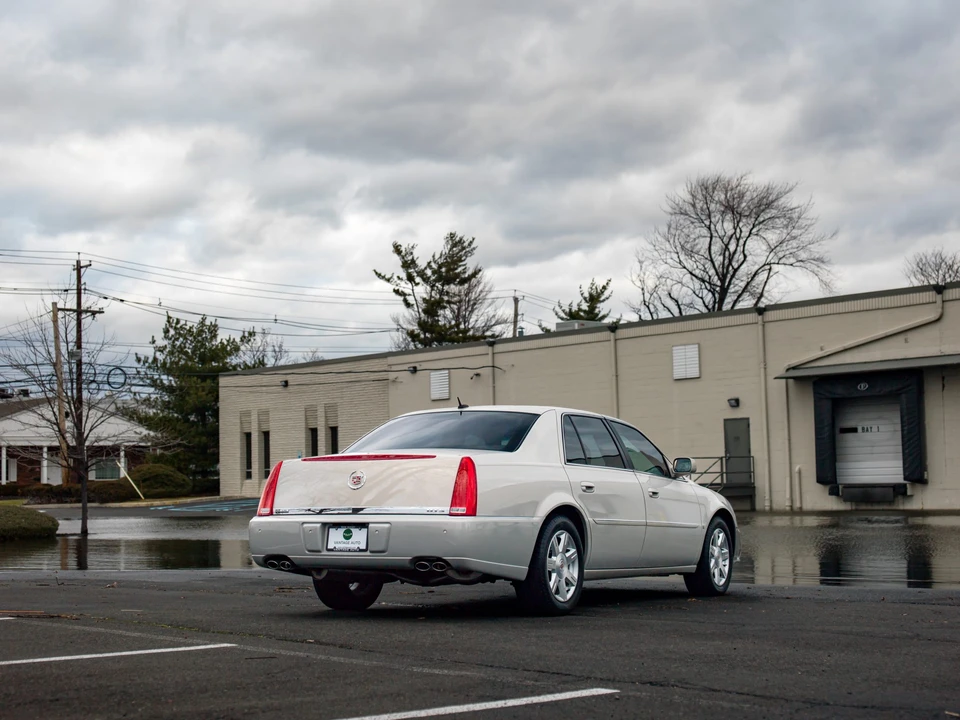 2007 Cadillac DTS - Image 18 of 31