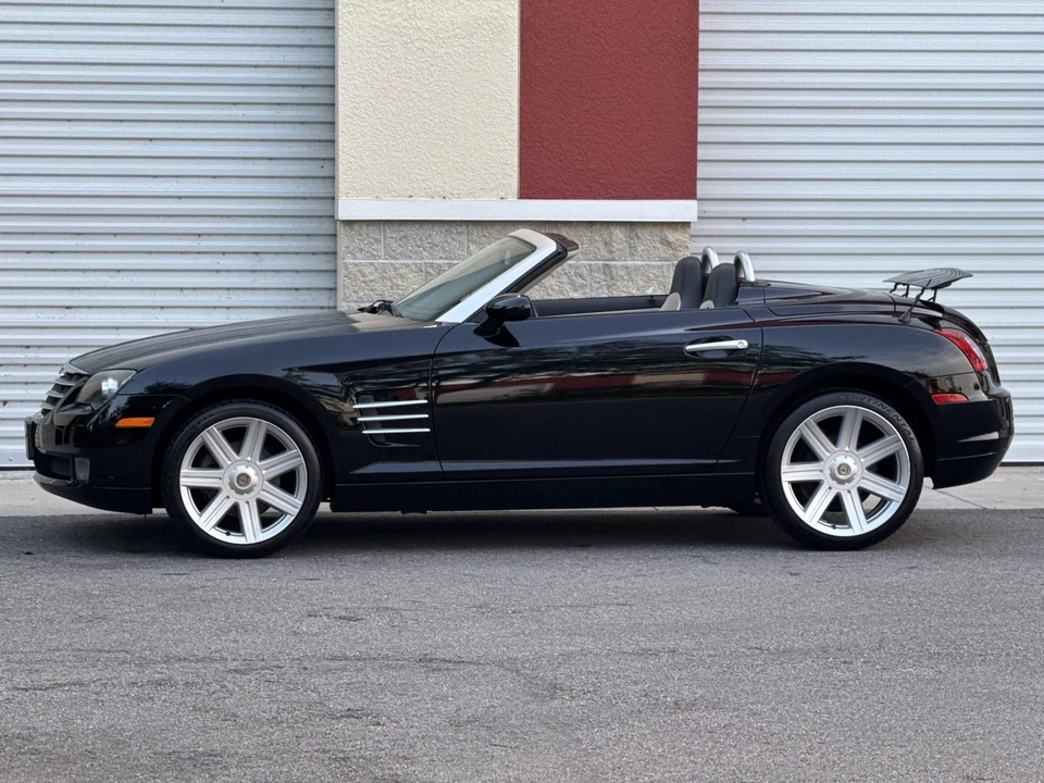 2007 Chrysler Crossfire - Image 11 of 31
