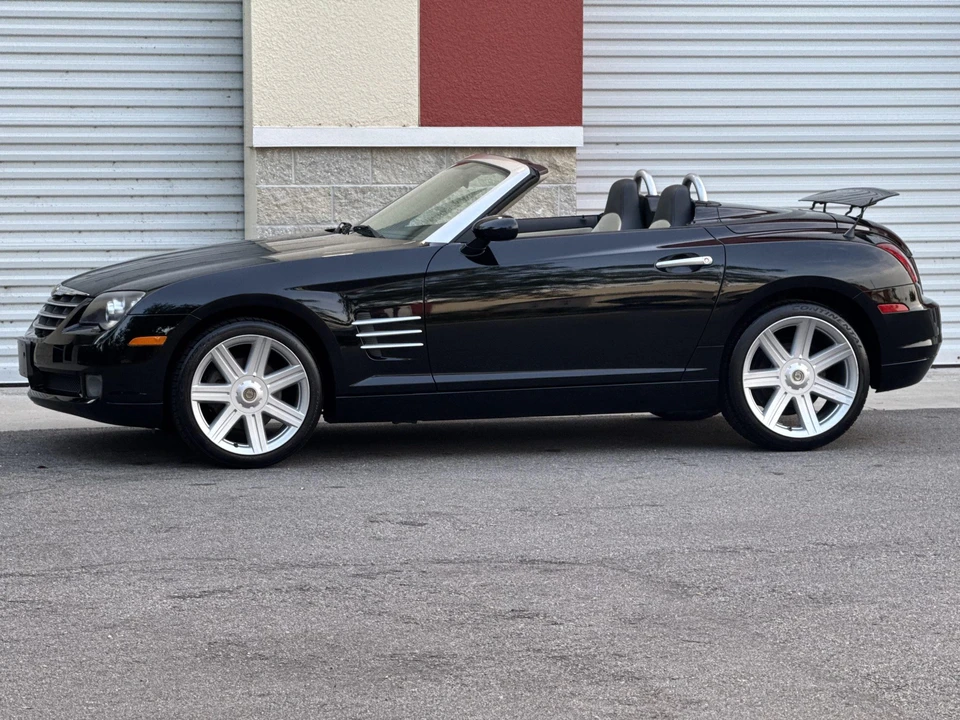 2007 Chrysler Crossfire - Image 12 of 31