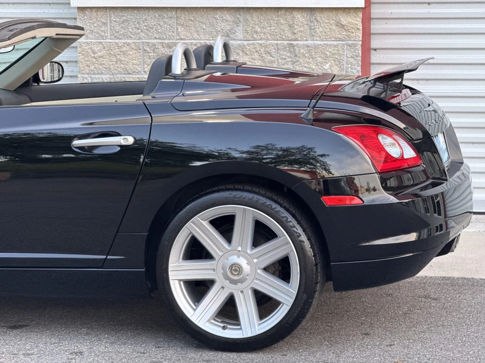 2007 Chrysler Crossfire - Image 25 of 31