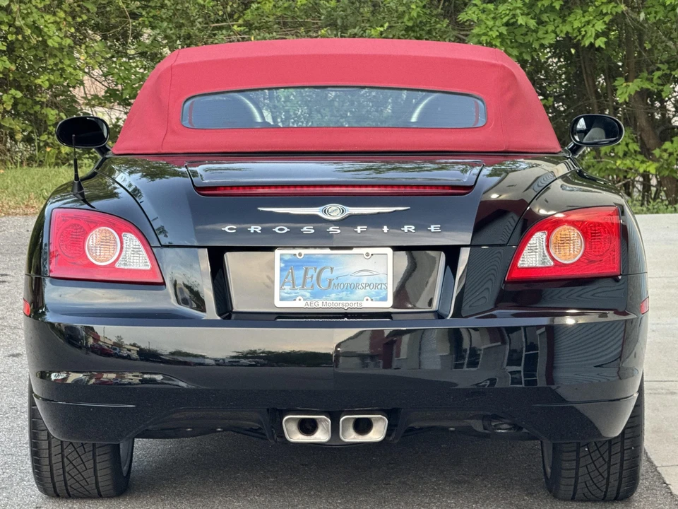 2007 Chrysler Crossfire - Image 20 of 31