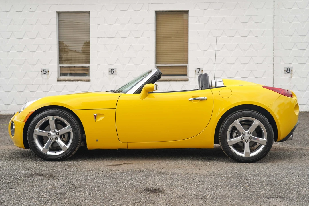 2007 Pontiac Solstice GXP - Image 4 of 31