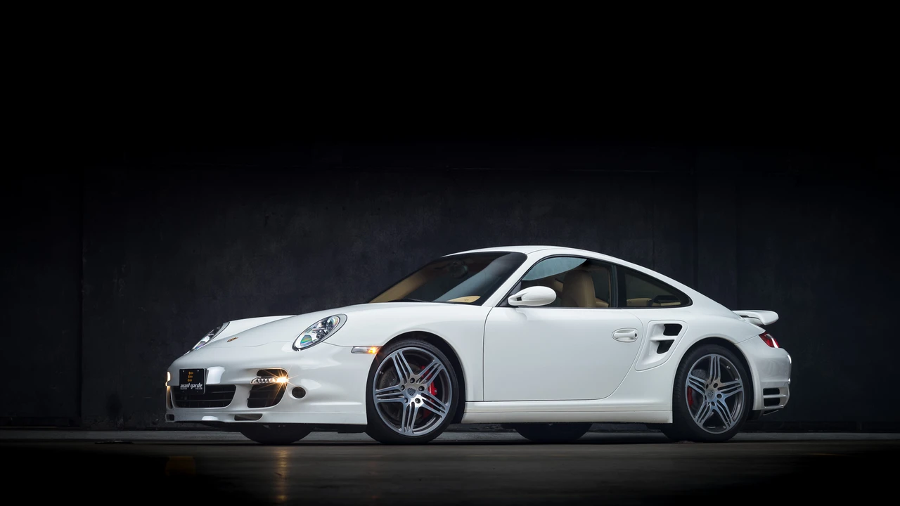 2007 Porsche 997 Turbo - Image 2 of 31