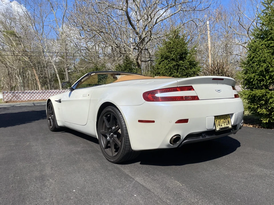 2008 Aston Martin V8 Vantage (2006-2017) - Image 11 of 31