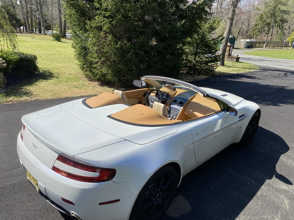 2008 Aston Martin V8 Vantage (2006-2017) - Image 19 of 31