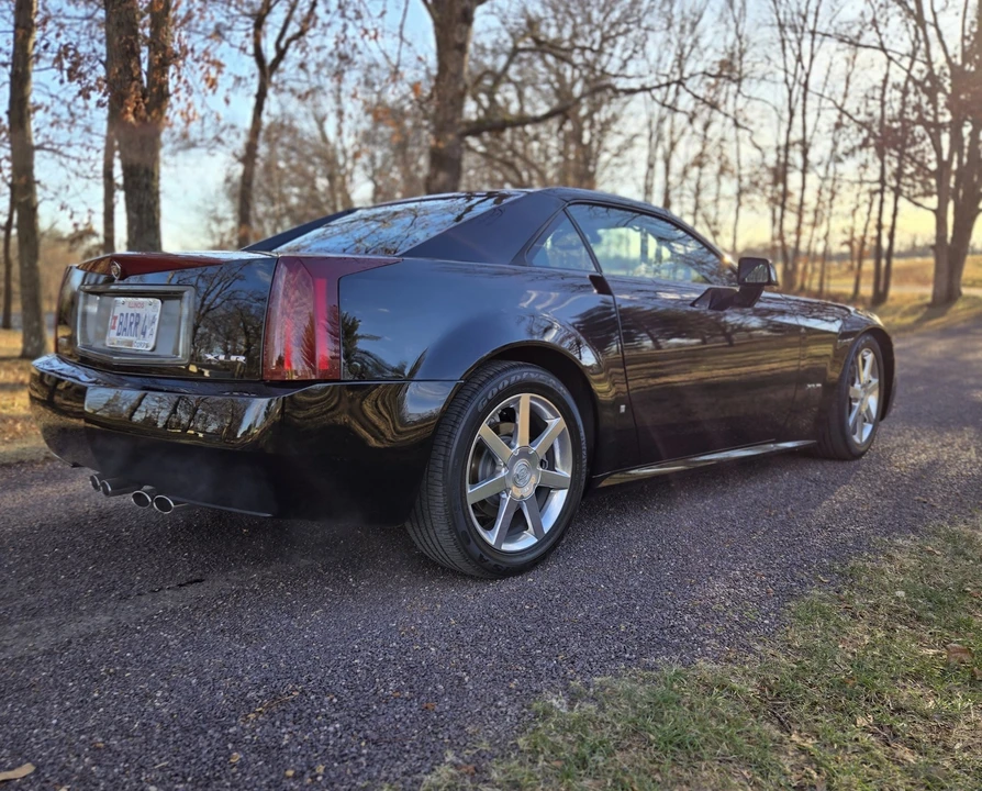 2008 Cadillac XLR - Image 10 of 31