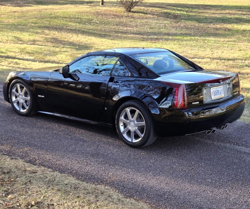 2008 Cadillac XLR - Image 15 of 31