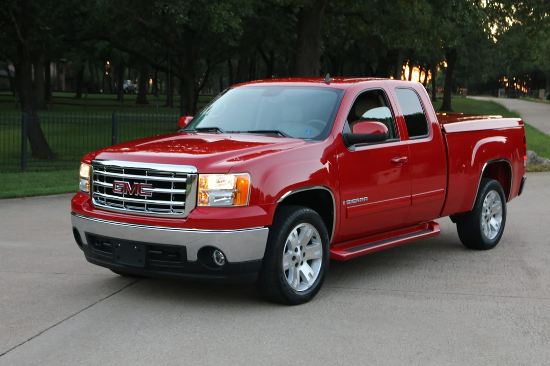 2008 GMC Sierra 3rd Gen - Image 3 of 31
