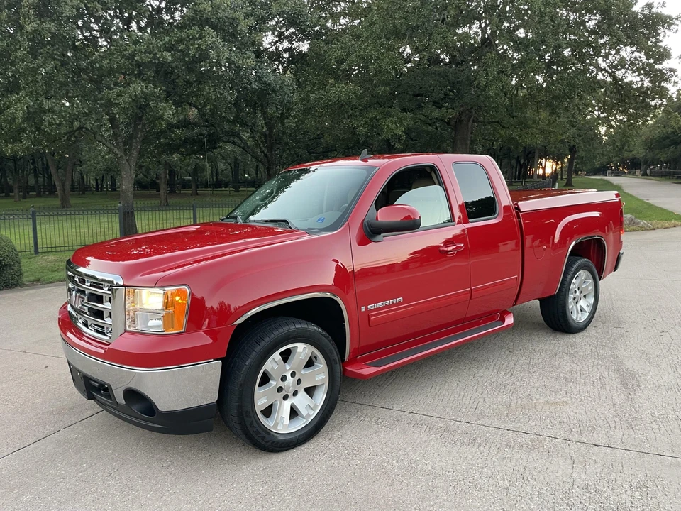 2008 GMC Sierra 3rd Gen - Image 5 of 31