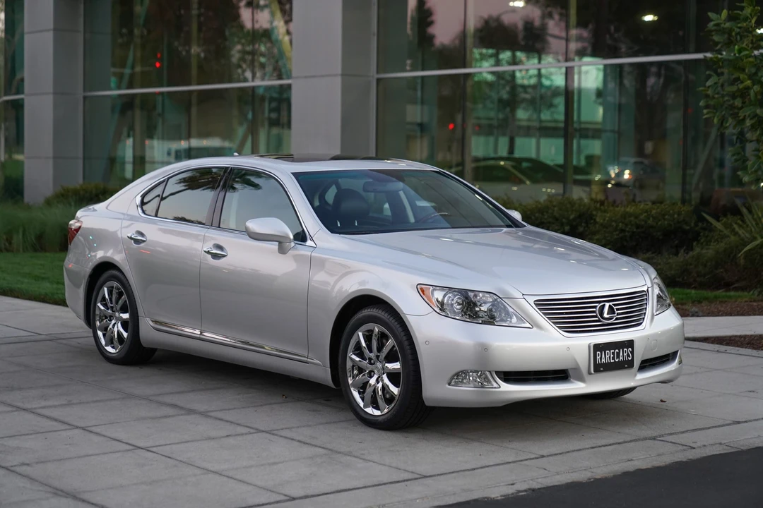 2008 Lexus LS 4th Gen - Image 11 of 31