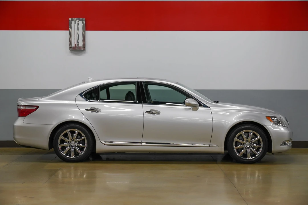 2008 Lexus LS 4th Gen - Image 24 of 31