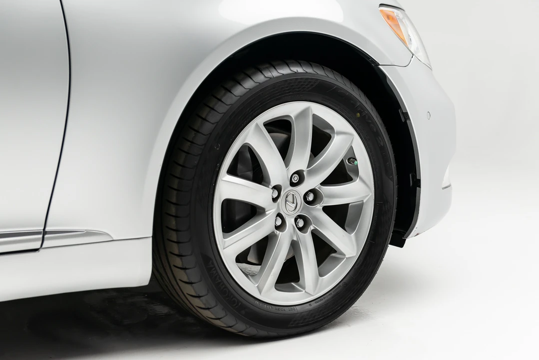 2008 Lexus LS 4th Gen - Image 22 of 31
